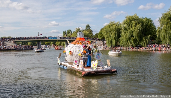 notatnik kulturalny pływanie na byle czym julliet em festival