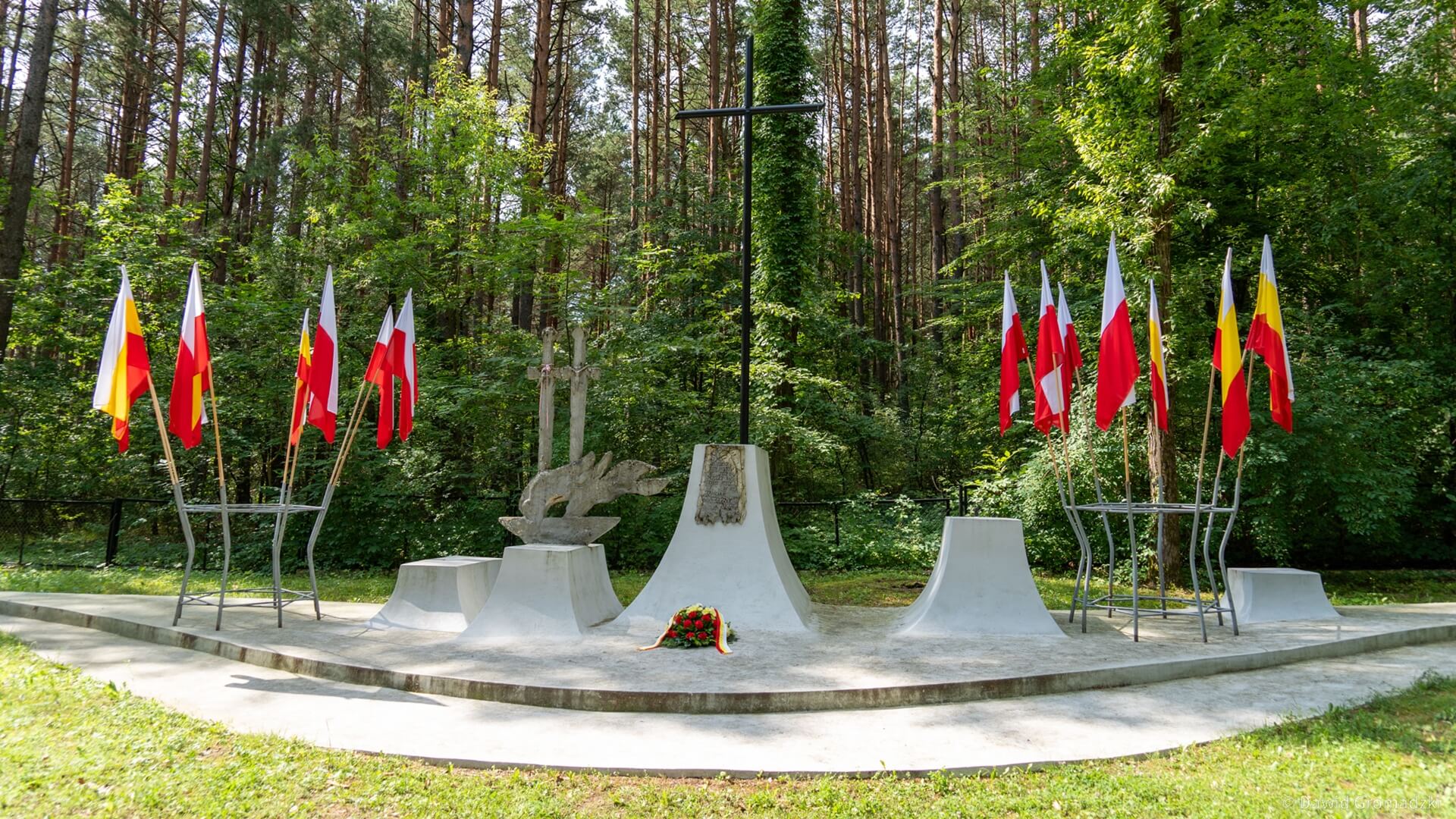 Pomnik Masowych Straceń w Lesie Bacieczkowskim, 15.07.2024, fot. Dawid Gromadzki/UM Białystok