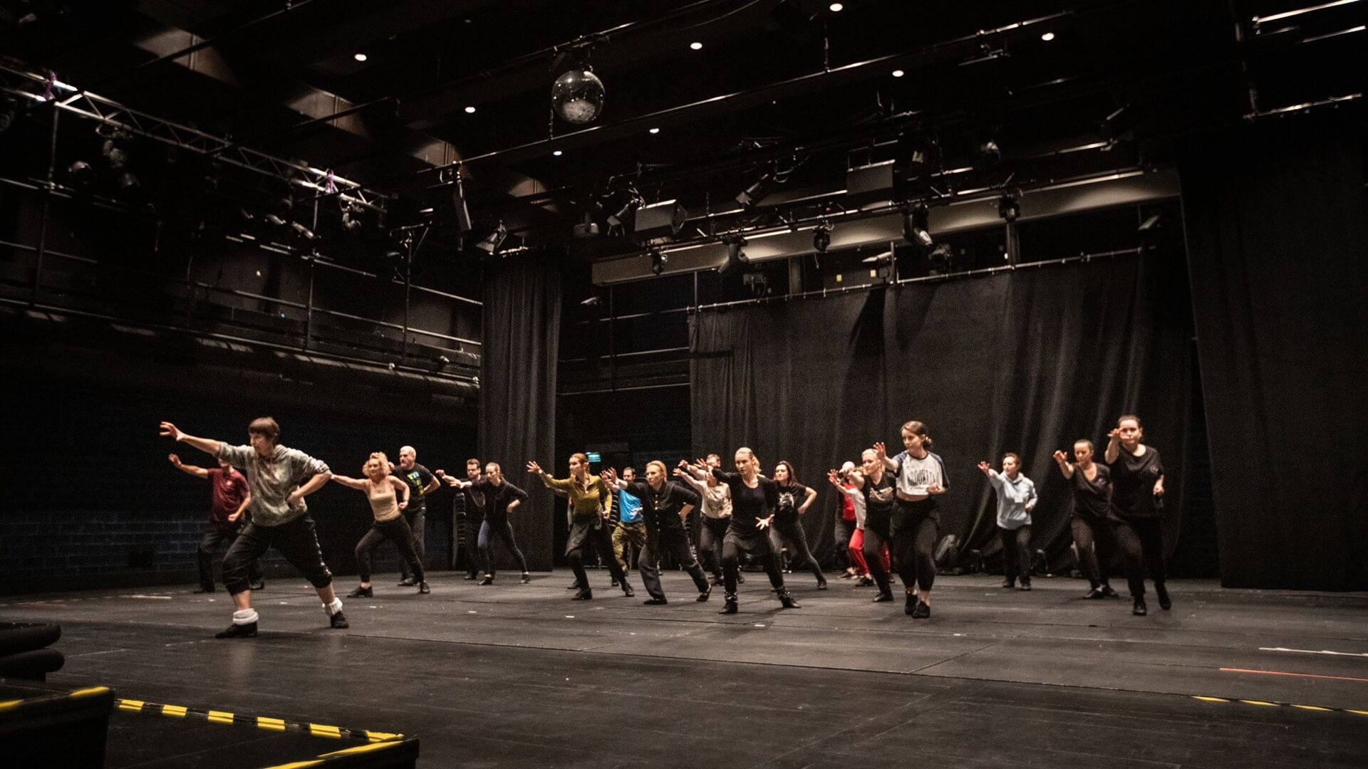 Próba choreograficzna do musicalu "Vesper", źródło: Opera i Filharmonia Podlaska