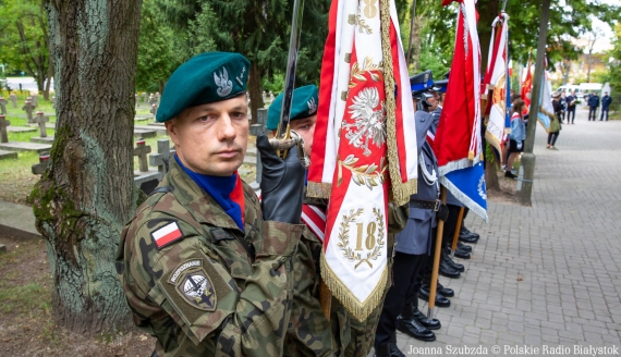 80. rocznica napaści ZSRR na Polskę, Cmentarz Wojskowy w Białymstoku, fot. Joanna Szubzda