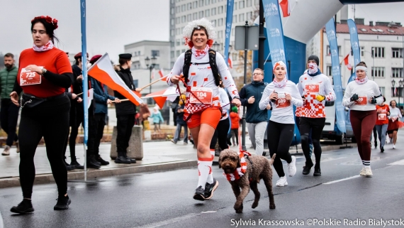 "Biegnę dla Niepodległej" w Białymstoku, 11.11.2023, fot. Sylwia Krassowska