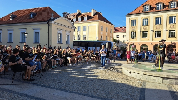 Koncert Granda Banda na Rynku Kościuszki w Białymstoku, 8.09.2024, fot. Marcin Gliński