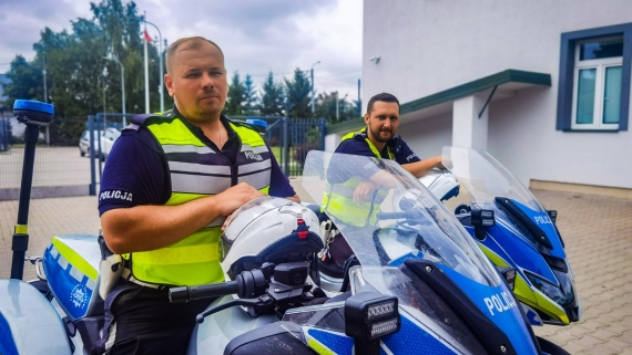 Policjanci z siemiatyckiej drogówki, źródło: podlaska.policja.gov.pl