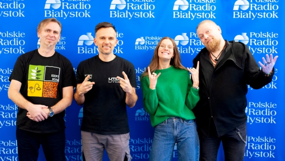 Katarzyna Antosiewicz, Piotr Romaniuk i Paweł "Szucher" Szuszkiewicz z zespołu Szeptucha i Andrzej Bajguz, 3.02.2025, fot. Barbara Sokolińska