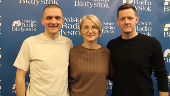 Trio "W Dobrym Tonie" (Michał Kamiński, Monika Kamińska oraz Daniel Kamiński), 8.03.2025, fot. Tomasz Kleszczewski