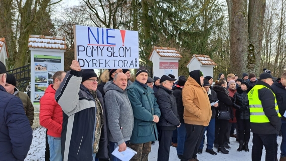 Protest pod siedzibą Narwiańskiego Parku Narodowego, 13.01.2025, fot. Marcin Gliński