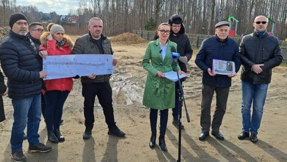 Kandydaci z komitetu KWW Nasza Gmina Grabówka walczą o budowę Szosy Supraskiej, 4.03.2025, fot. Marcin Mazewski