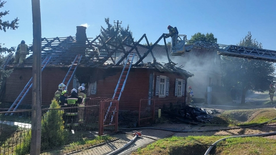 Pożar domu w Rybołach, 19.09.2024, źródło: OSP w Zabłudowie