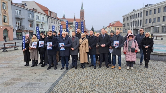 Wojewódzka akcja zbierania podpisów pod listami poparcia dla Rafała Trzaskowskiego, 19.01.2025, fot. Grzegorz Pilat