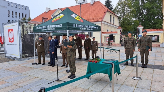 95 osób złożyło uroczystą przysięgę wojskową na Rynku Kościuszki w Białymstoku, 14.09.2024, fot. Renata Reda