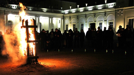 Betlejemskie Światło Pokoju przed Pałacem Branickich w Białymstoku, 23.12.2024, fot. Marcin Gliński