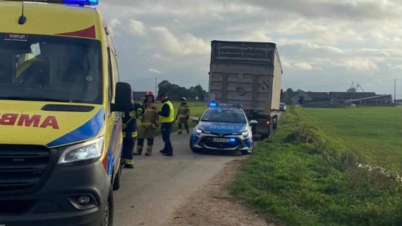 Wypadek w miejscowości Srebrna k. Szumowa, 14.10.2024, źródło: KPP Zambrów